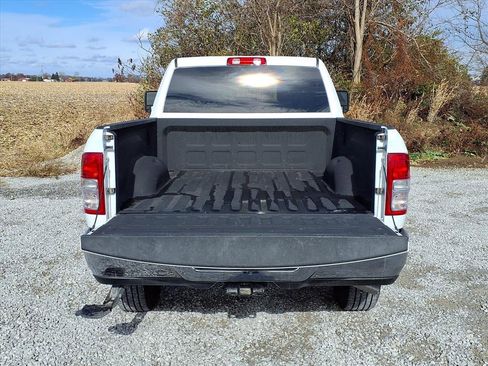 Used 2024 RAM 2500 Big Horn w/ Bed Utility Group image 33