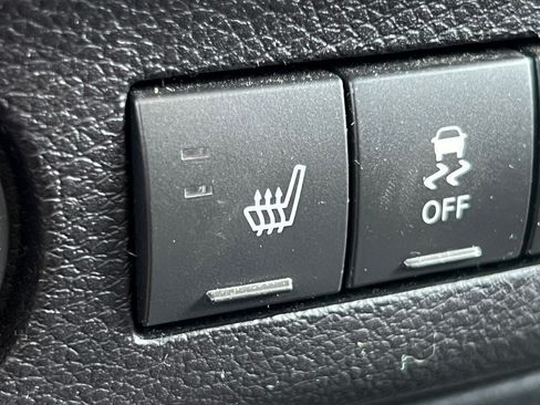 Used 2018 Jeep Wrangler Unlimited Sahara AWD/4WD image 37