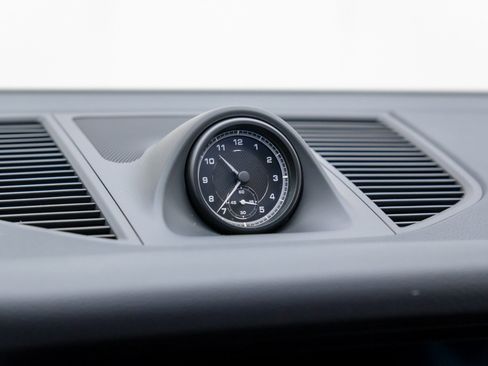 Certified 2025 Porsche Macan image 21