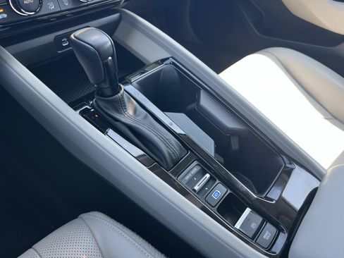 Used 2023 Honda Accord EX-L image 16