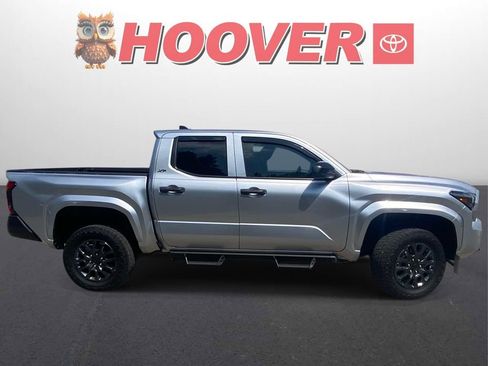 Used 2025 Toyota Tacoma SR RWD image 2