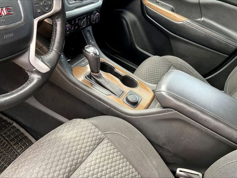 Used 2018 GMC Acadia SLE FWD image 15