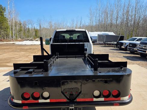 Used 2019 Ford F450 XL w/ XL Value Package AWD/4WD image 6