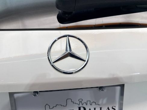 Used 2021 Mercedes-Benz GLC 300 4MATIC image 20