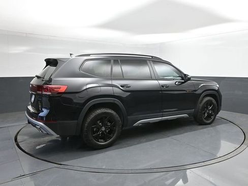 New 2026 Volkswagen Atlas Peak Edition image 15