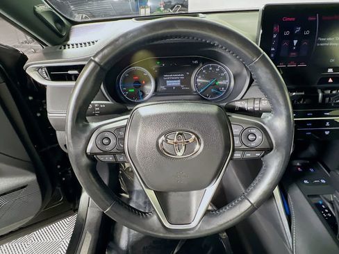 Certified 2021 Toyota Venza Limited w/ Advanced Technology Package AWD/4WD image 11