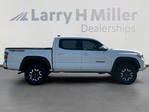 Certified 2023 Toyota Tacoma TRD Off-Road image 6