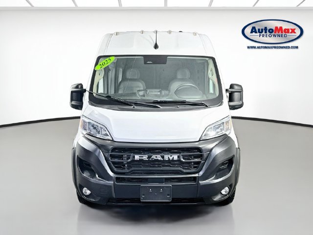 Used 2025 RAM ProMaster 2500 w/ Convenience Group FWD image 3