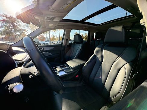 Used 2023 Acura MDX FWD w/ Technology Package image 8