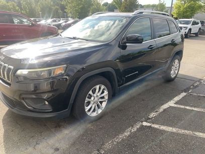 Used 2019 Jeep Cherokee Latitude w/ Popular Appearance Group