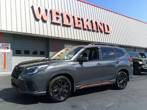 Used 2023 Subaru Forester Sport image 2