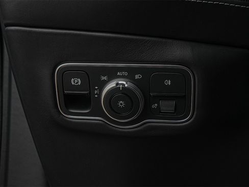 Used 2023 Aston Martin DBX 707 image 32