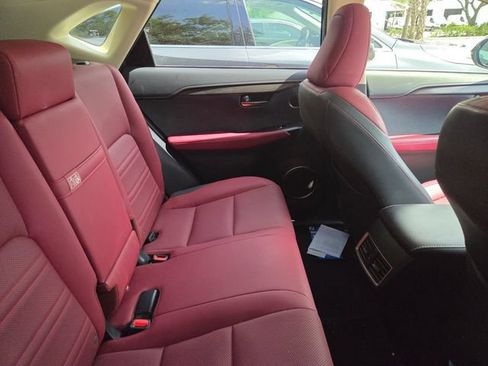Used 2019 Lexus ES 350 w/ Accessory Package FWD image 4