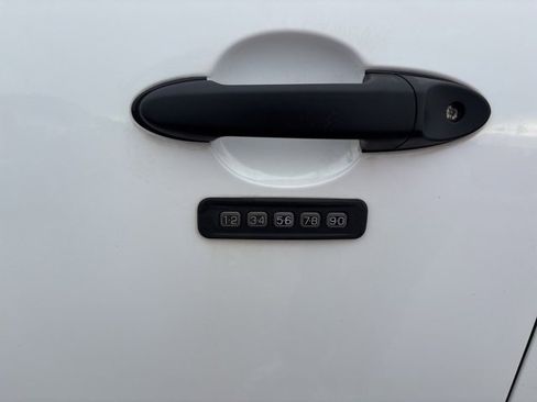 Used 2012 Ford Escape XLT image 16