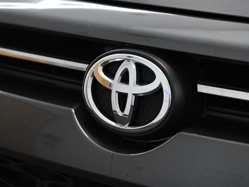 Used 2020 Toyota 4Runner TRD Off-Road image 10