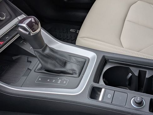 Used 2025 Audi Q3 2.0T Premium w/ Convenience Package image 20