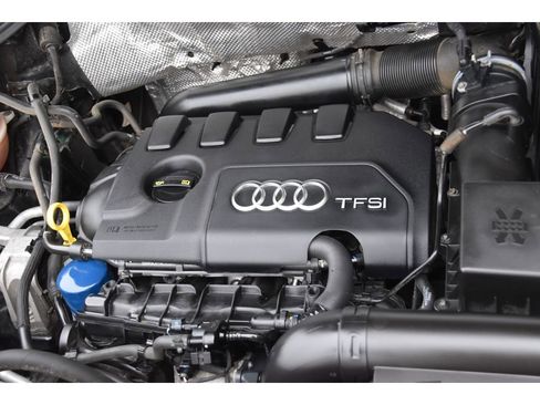 Used 2017 Audi Q3 2.0T Premium image 22