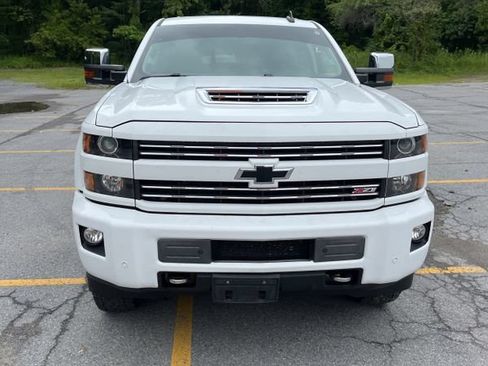 Used 2018 Chevrolet Silverado 2500 LTZ w/ Duramax Plus Package AWD/4WD image 2