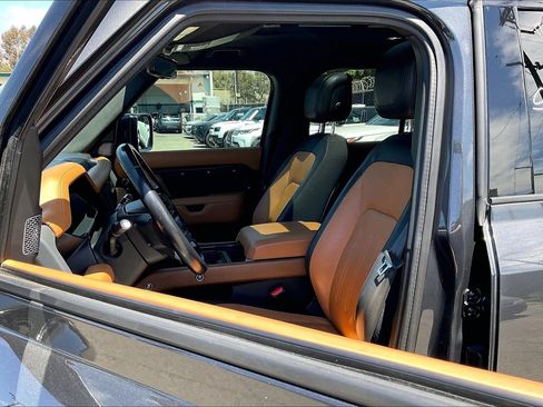 Used 2021 Land Rover Defender 110 X AWD/4WD image 5