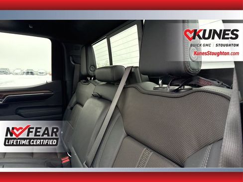 Used 2024 Chevrolet Silverado 1500 High Country w/ High Country Premium Package AWD/4WD image 32