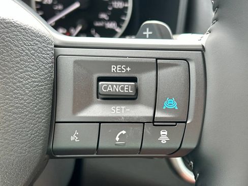 Used 2026 Nissan Rogue SV FWD image 27