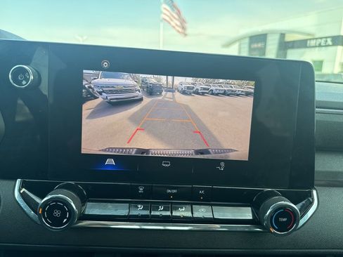 Used 2023 Chevrolet Colorado W/T RWD image 19