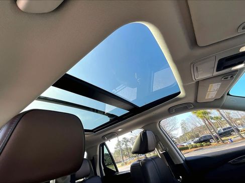 Used 2024 Honda Pilot Elite image 14