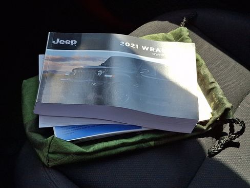 Used 2021 Jeep Wrangler Unlimited Sport AWD/4WD image 26