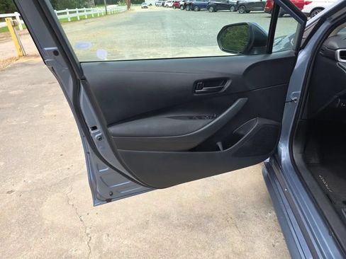 Used 2023 Toyota Corolla LE FWD image 33