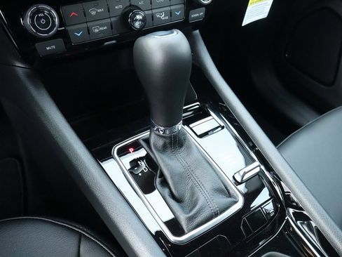 New 2026 Jeep Compass Limited image 7