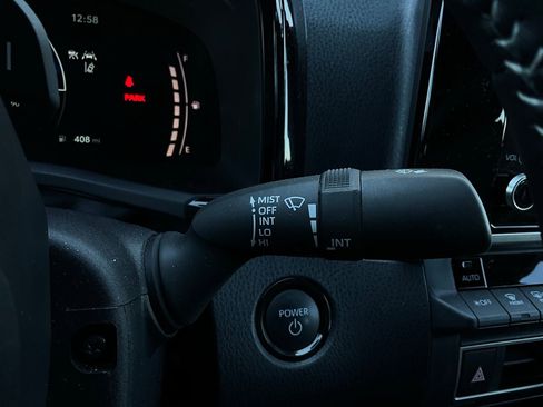 Used 2025 Toyota Camry SE image 36