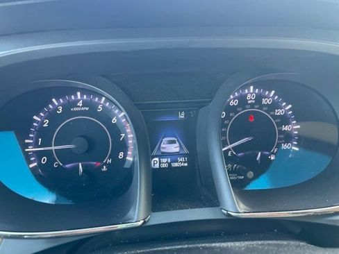 Used 2018 Toyota Avalon Limited FWD image 14