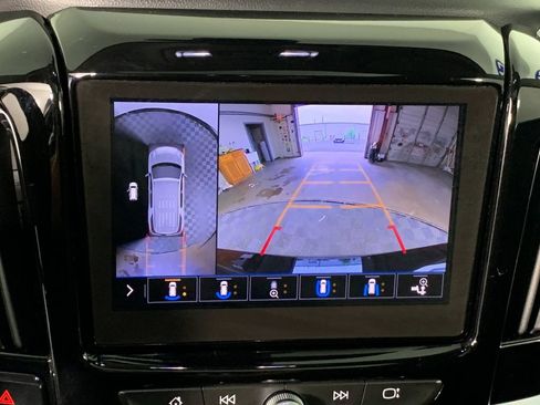 Used 2020 Chevrolet Traverse Premier w/ Redline Edition AWD/4WD image 27
