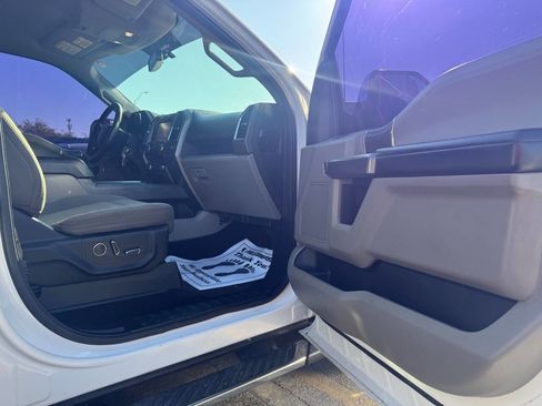 Used 2015 Ford F150 XLT w/ Equipment Group 302A Luxury image 20