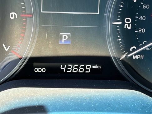 Used 2021 Toyota Land Cruiser AWD/4WD image 11