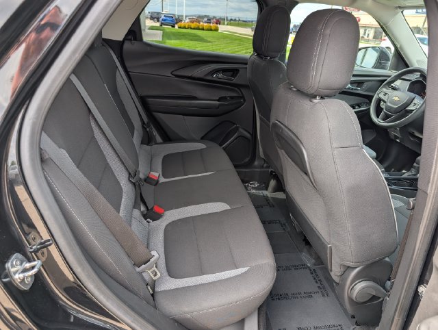 Used 2023 Chevrolet TrailBlazer LT w/ Convenience Package FWD image 6