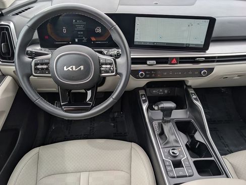 Certified 2025 Kia Sorento S w/ Panoramic Sunroof Package image 22