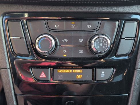 Used 2019 Buick Encore Preferred image 20