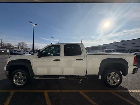 Used 2013 GMC Sierra 2500 SLE w/ SLE Preferred Package image 8