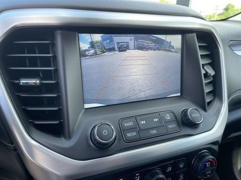 Used 2019 GMC Acadia SLT AWD/4WD image 14