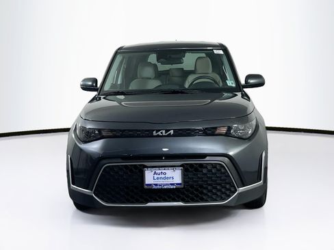Used 2024 Kia Soul LX w/ Option Group 015 FWD image 2