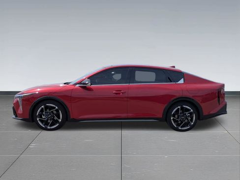 Used 2025 Kia K4 GT-Line w/ GT-Line Premium Package FWD image 2