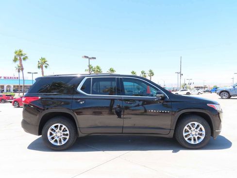 Used 2020 Chevrolet Traverse LT FWD image 9