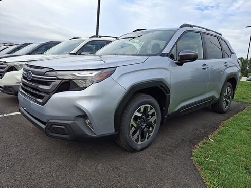 New 2026 Subaru Forester Premium AWD/4WD image 2