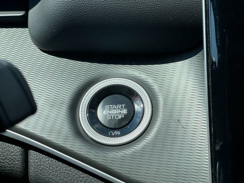 Used 2025 Jeep Grand Cherokee Laredo X w/ Luxury Tech Group I AWD/4WD image 25