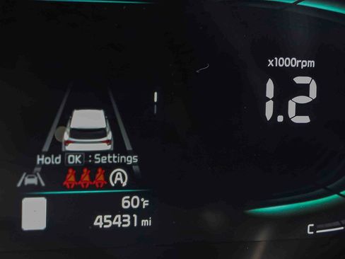 Certified 2023 Kia Sportage EX FWD image 11