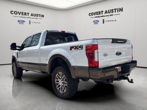 Used 2017 Ford F250 King Ranch w/ King Ranch Ultimate Package AWD/4WD image 3