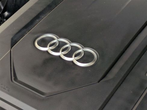 Used 2021 Audi A4 2.0T Premium w/ Convenience Package image 24