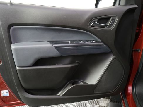 Used 2015 Chevrolet Colorado Z71 AWD/4WD image 22