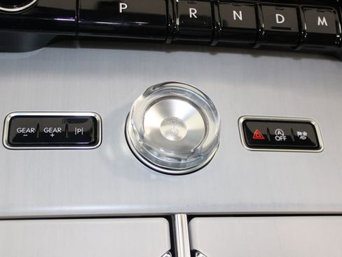 New 2025 Lincoln Navigator L Reserve w/ Jet Appearance Package image 51